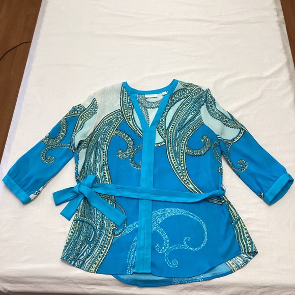New York & Company Blue Paisley 3/4 Sleeve Belted V-Neck Blouse Size M - Picture 8 of 9